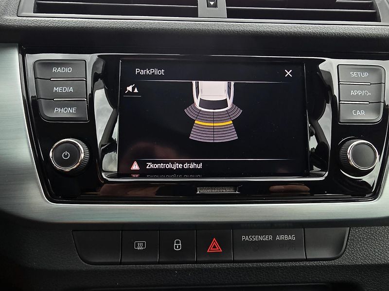 Škoda Fabia 1.0TSI 70KW TOUR SmartLink ČR - fotka 26 z 31