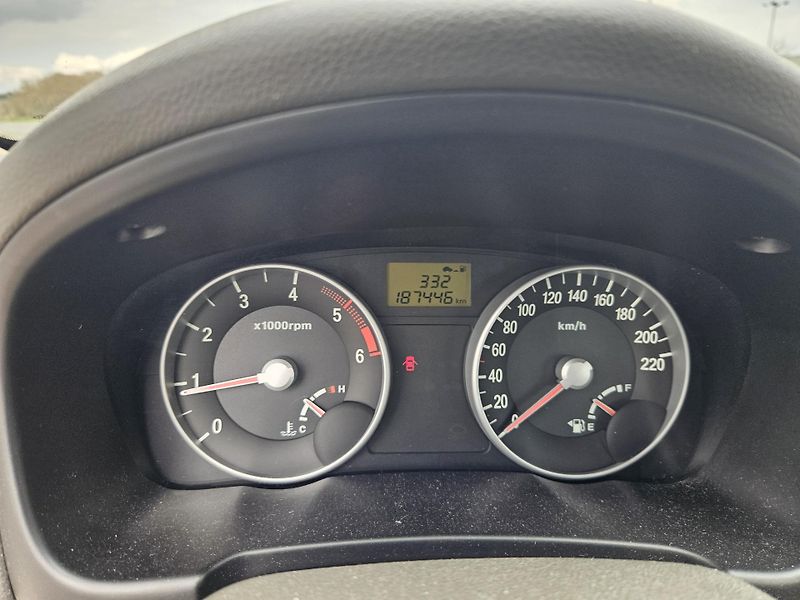 Hyundai Accent (2008) 1.5CRDI VELMI PĚKNÝ, SPLÁTKY  - fotka 12 z 24