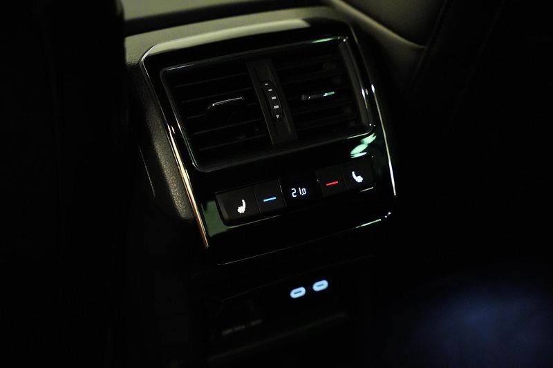 Škoda Superb - fotka 27 z 28