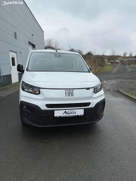 Fiat Dobló Panorama 1.5 blueHD - fotka 2 z 10