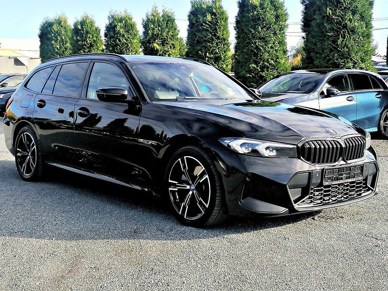 BMW Řada 3 (2023) 320e M-Sport PHEV - fotka 3 z 47