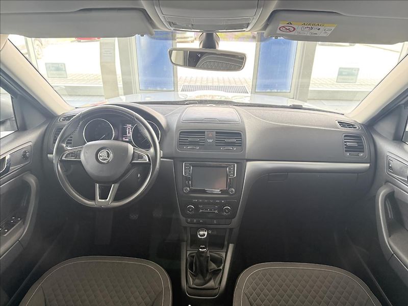 Škoda Yeti 2,0   TDI,DRIVE,TAŽNÉ,SERVISKA - fotka 9 z 25