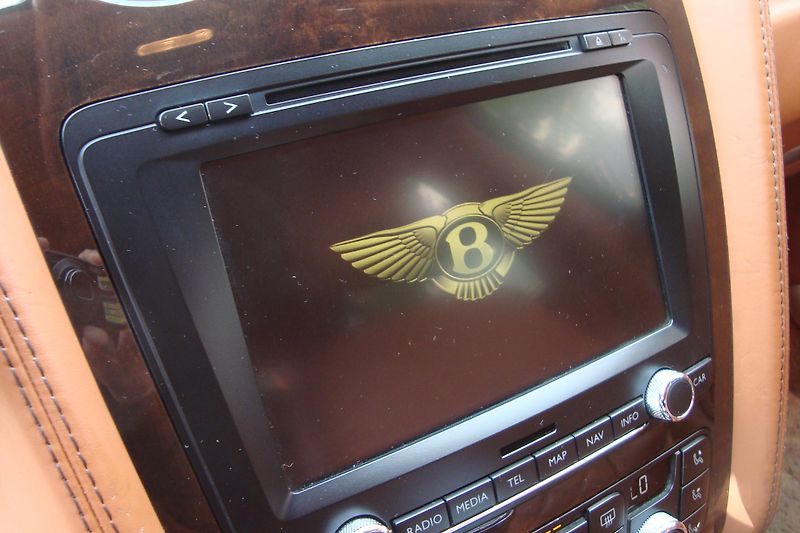 Bentley Continental Flying Spur (2013) SPEED 6.0 W12 - fotka 36 z 49