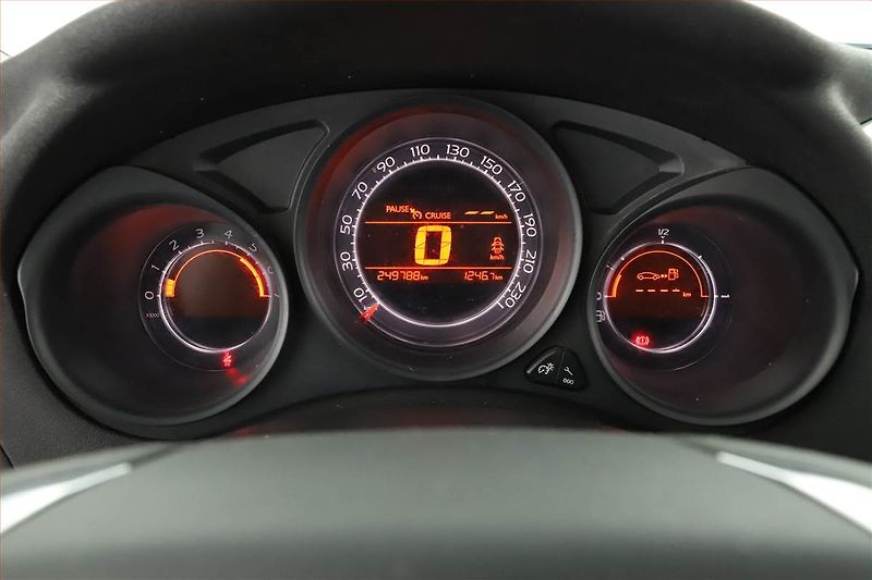 Citroën C4 (2013) 1.6 HDi, ČR,1.maj, po STK - fotka 8 z 12