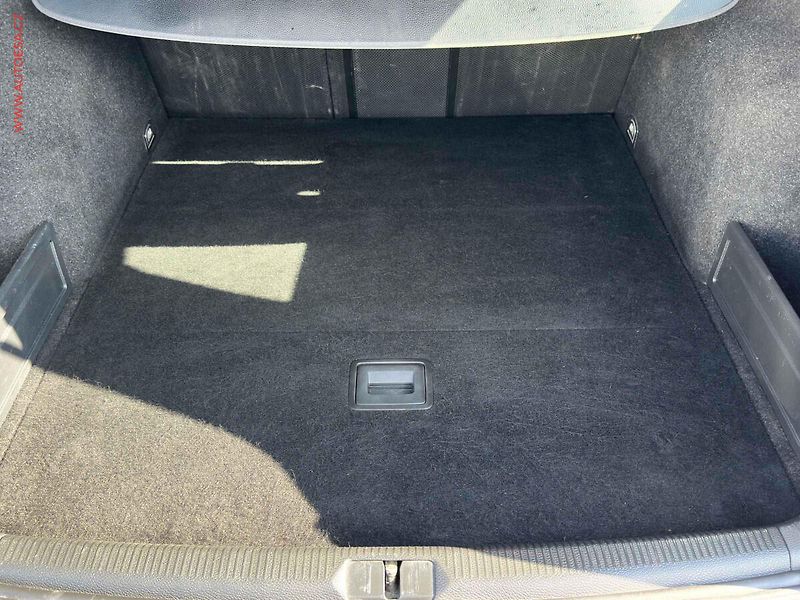 Volkswagen Passat (2013) 2.0TDi 4x4, Bixen, autoAC - fotka 7 z 18