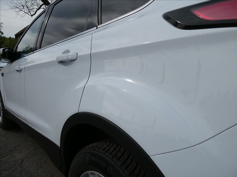 Ford Kuga 2,0 TDCi 110kW Panorama,naviga - fotka 15 z 45
