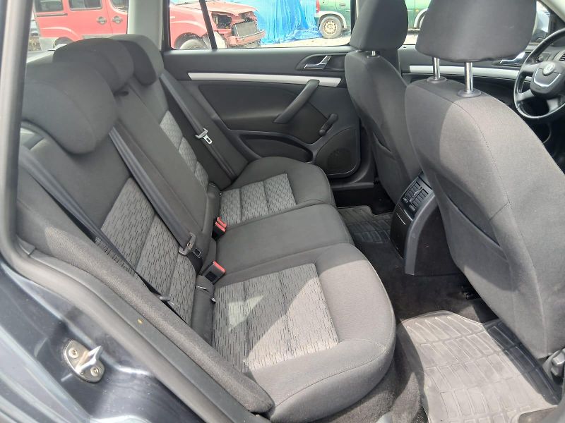 Škoda Octavia 1.6 TDI, BEZ KOROZE! - fotka 38 z 43