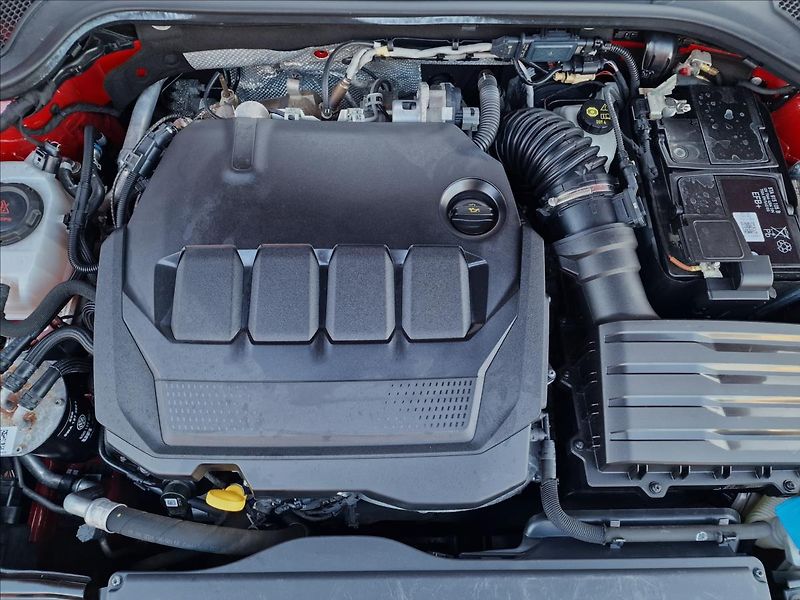 Škoda Octavia 2.0TDI DSG Ambition,ČR,1.Maj. - fotka 44 z 50