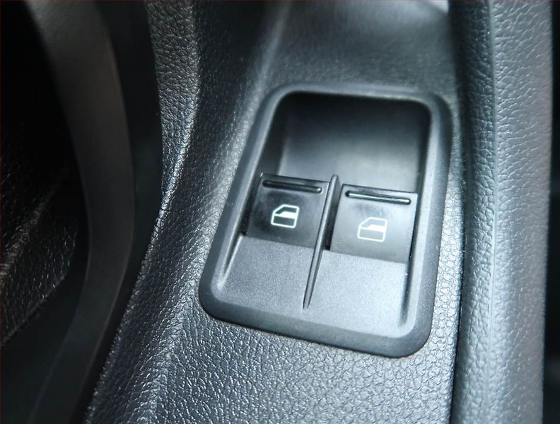 Škoda Roomster (2013) Ambition 1.2 TSI, ČR,1.maj - fotka 13 z 13
