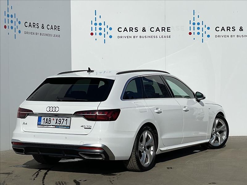 Audi A4 Avant 2,0 40TDI quattro S line - fotka 3 z 22