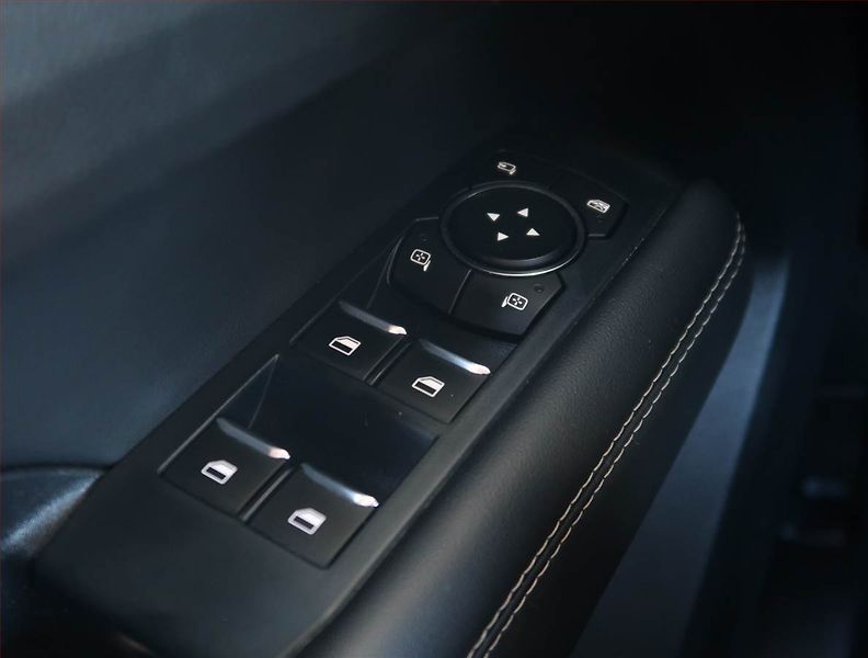 Volkswagen Amarok (2024) V6 3.0 TDI - fotka 16 z 22