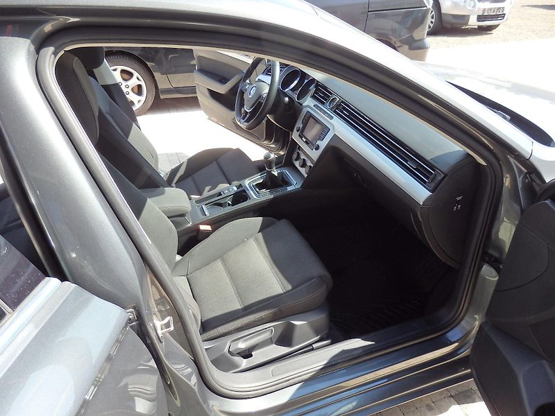 Volkswagen Passat 2.0 TDI 6x AIRBAG, DIGI. KLIMA - fotka 11 z 20
