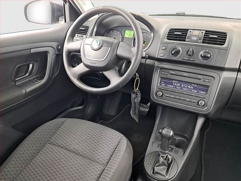 Škoda Fabia (2011) 1.2 TSI, Automat, Tempomat - fotka 7 z 14