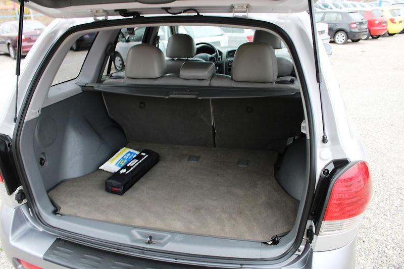 Hyundai Santa Fe (2006) 2,4i KLIMA TEMPOMAT EL.OKNA - fotka 11 z 15