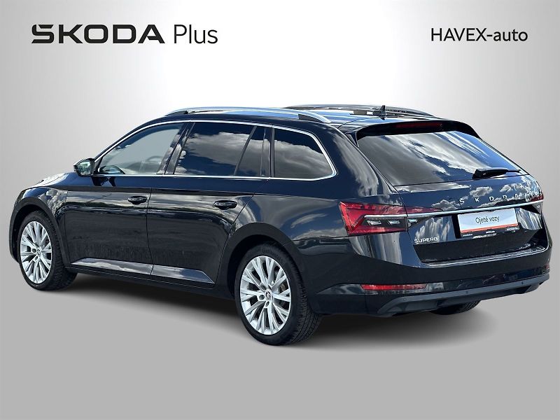 Škoda Superb (2023) Combi 2.0 TDI DSG Style - fotka 33 z 34