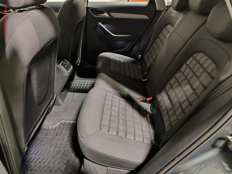 Audi Q3 (2012) 2.0TDi Quattro, ČR, AT, xenon - fotka 10 z 17