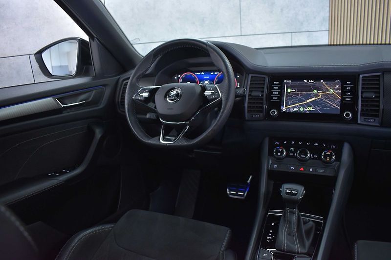 Škoda Kodiaq 1.5 TSI SPORTLINE*DPH*ČR 1.MAJ - fotka 9 z 45