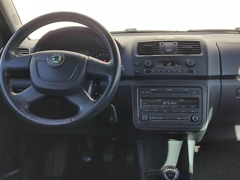 Škoda Fabia (2012) Combi Ambition 1,2 Tsi 63 kw - fotka 6 z 25