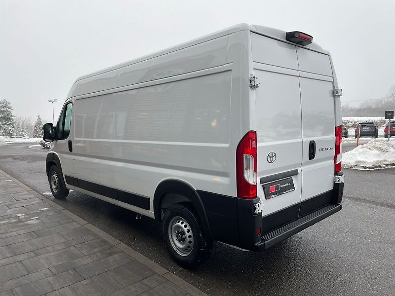 Toyota Proace Max MY25 2.2L 8AT - fotka 7 z 23