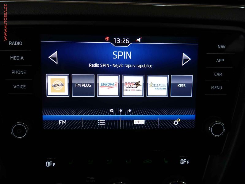 Škoda Octavia (2019) 2.0TSi, Navi, LED - fotka 12 z 25