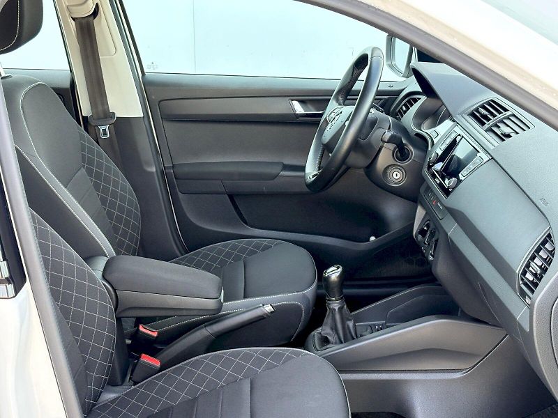 Škoda Fabia (2023) Combi 1.0 TSI / 70 kW / AMBITI - fotka 13 z 24