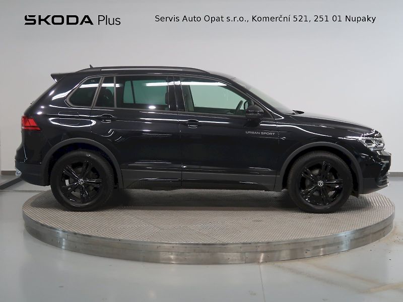 Volkswagen Tiguan (2022) EDICE URBAN 2.0TDI 110KW 4x4 D - fotka 3 z 35