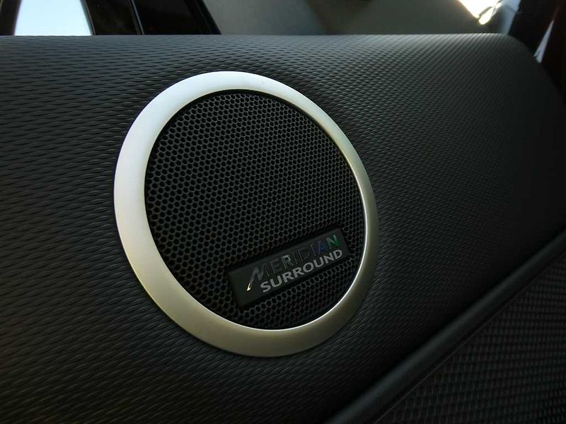 Land Rover Discovery 5 3,0 Gemini D350 - fotka 13 z 44