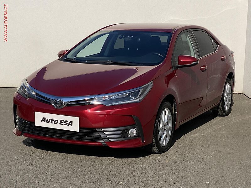Toyota Corolla (2016) 1.6i, ČR, Xenon, AC - fotka 3 z 17