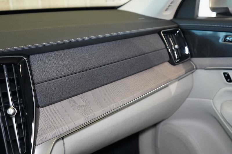 Volvo XC90 T8 PLUS Bright, Vzduch, 360° - fotka 41 z 50