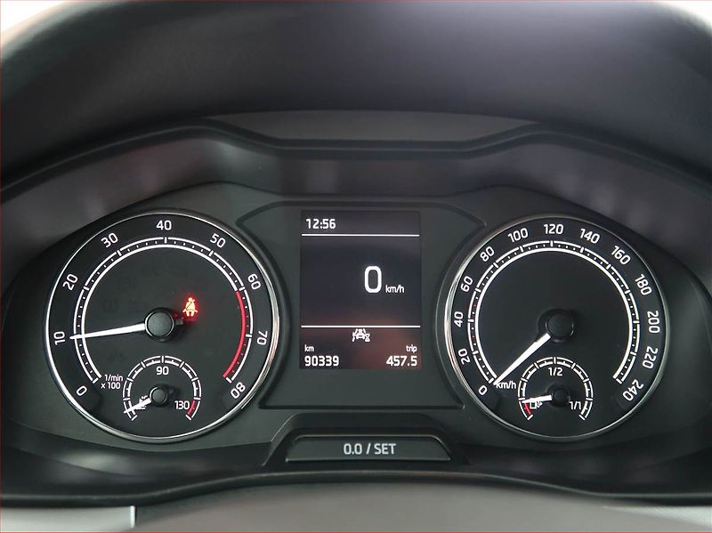 Volkswagen ID.3 (2020) 1st (62 kWh), SoH 89% - fotka 8 z 28