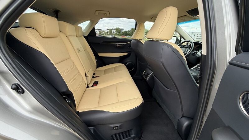 Lexus NX 300h 300H 2,5 HEV PREMIUM (LUXURY T - fotka 21 z 35