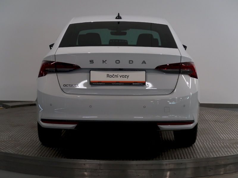Škoda Octavia (2025) EXCLUSIVE 2.0TDI 110KW DSG WEB - fotka 9 z 44