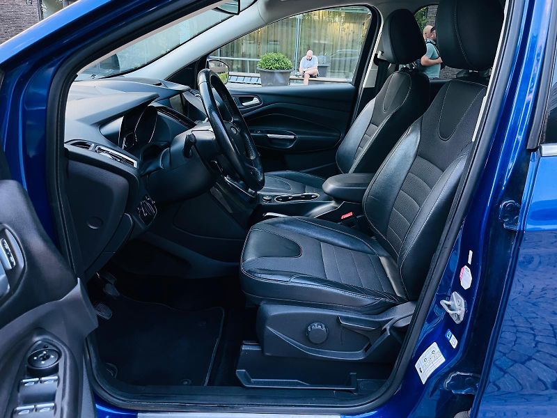 Ford Kuga 2.0TDCi MANUÁL SERVISKA TAŽNÉ  - fotka 29 z 46