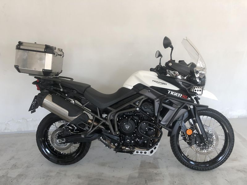 Triumph Tiger 800 XC XCX ABS - fotka 1 z 23