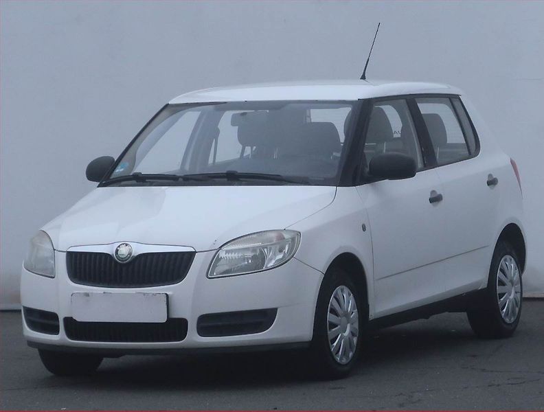 Škoda Fabia (2008) 1.2, nová STK, CZ doklady - fotka 2 z 13