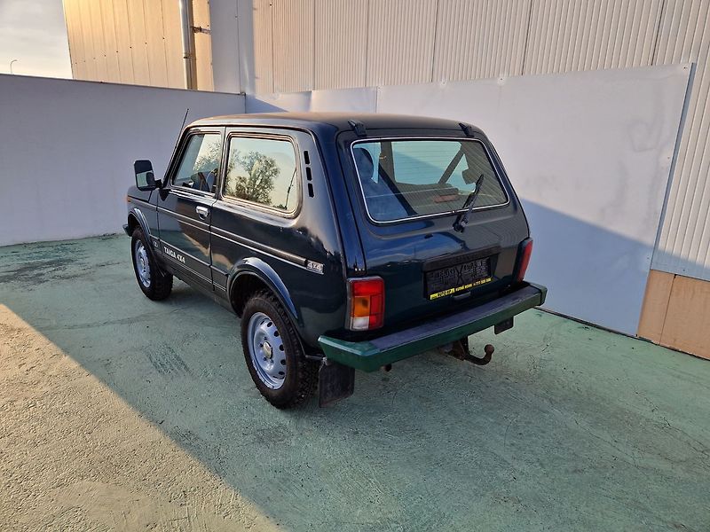 Lada Niva 1,7  4x4 - fotka 4 z 24