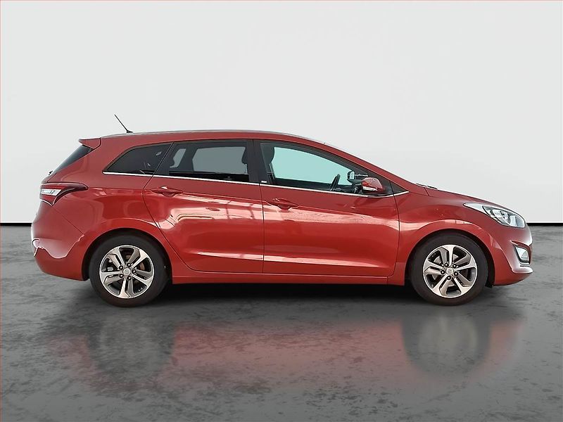 Hyundai i30 (2016) 1.6 GDI, ČR,1.maj, Tempomat - fotka 6 z 19