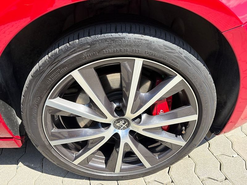 Alfa Romeo Giulietta 1.4 T Multiair 120k Sprint - fotka 9 z 9