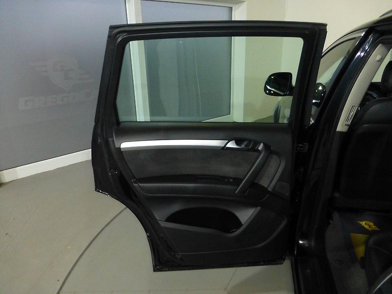 Audi Q7 (2010) 3,0TDI*VYHŘ.SE*NAVIGACE*XENON - fotka 13 z 29
