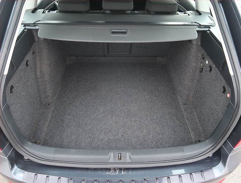 Škoda Octavia (2011) Elegance 1.6 TDI, Tempomat - fotka 13 z 18