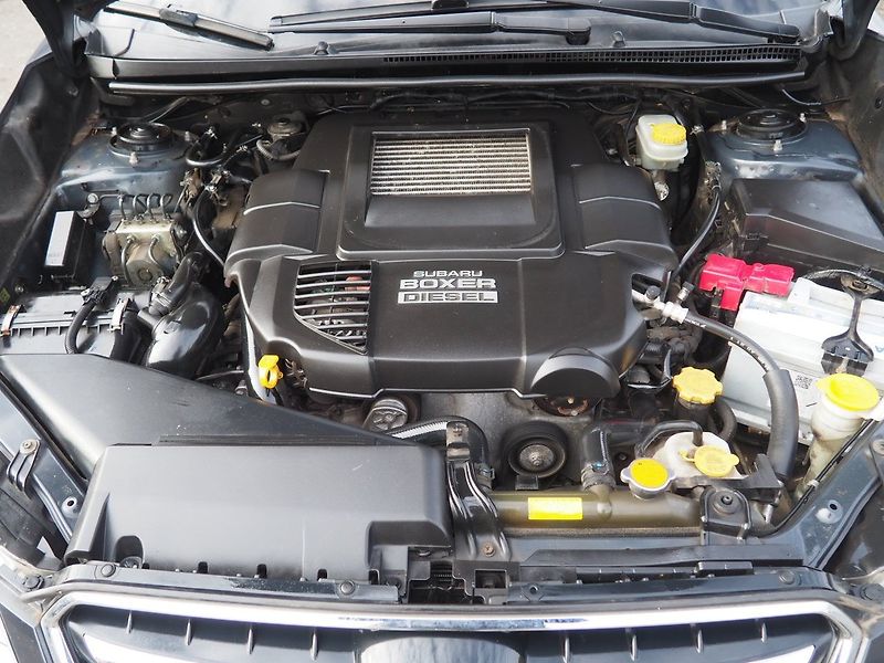 Subaru XV (2013) 2.0D 4x4 - fotka 33 z 34