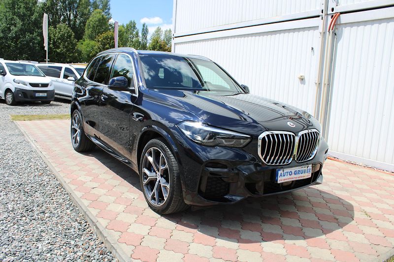BMW X5 XDRIVE 45E Harman/Kardon - fotka 2 z 34