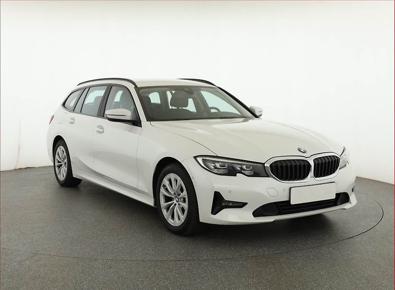 BMW Řada 3 (2021) 320 d xDrive - fotografie inzerátu