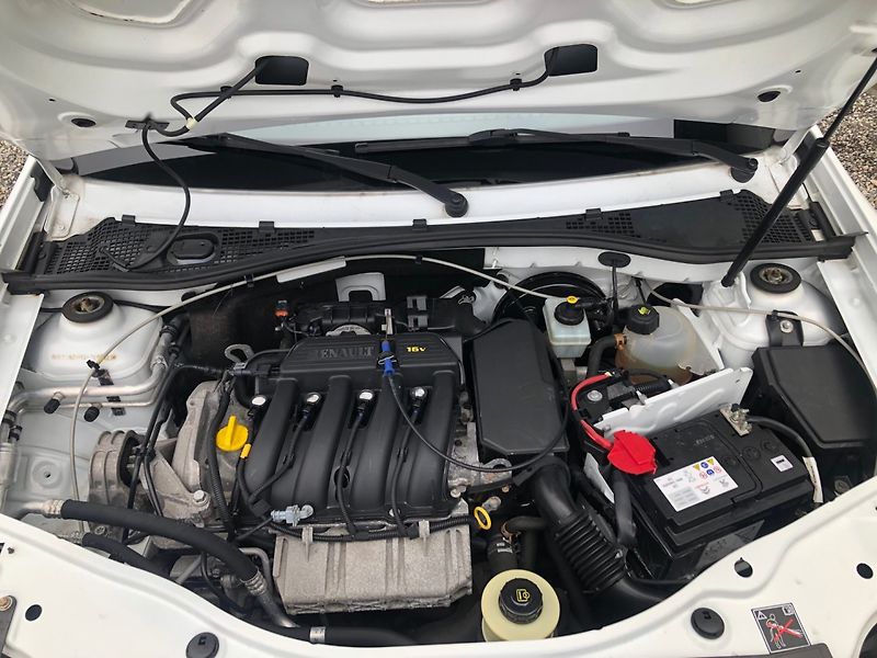 Dacia Duster (2010) 1.6 16 V Top Stav Klima - fotka 24 z 25