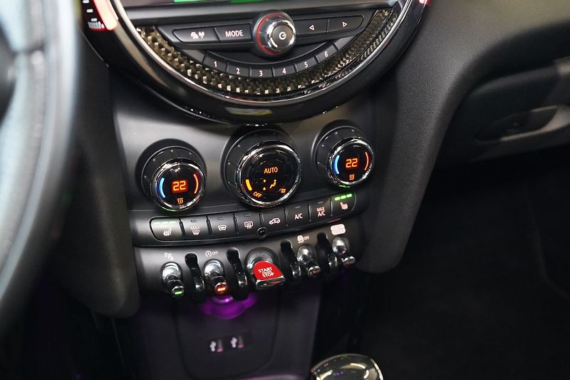 Mini Cooper JCW Cabrio, ACC, H/K, HUD - fotka 36 z 43