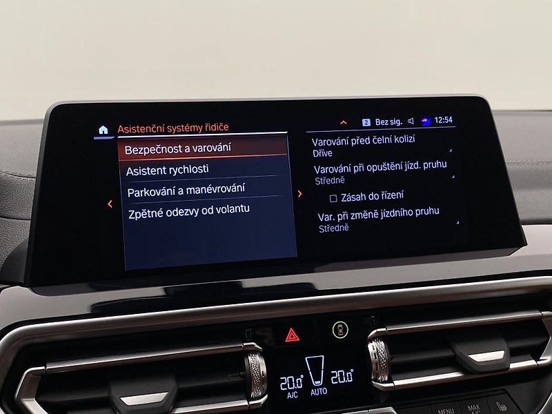 BMW X4 xDRIVE 20 M-PAKET CZ REZERVACE - fotka 55 z 73