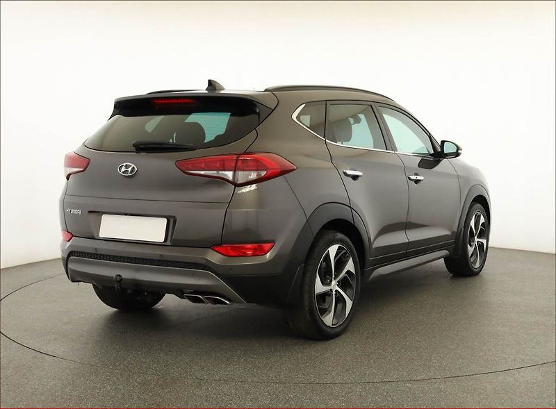 Hyundai Tucson (2015) Premium 2.0 CRDi, 4X4 - fotka 5 z 19