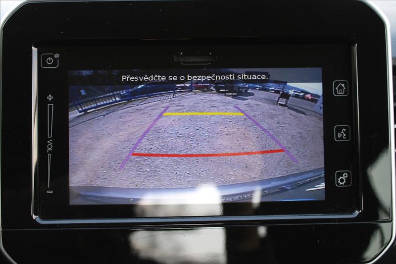 Suzuki Ignis 1,2 i  4x4,COMFORT,VÝHŘEVY - fotka 12 z 39