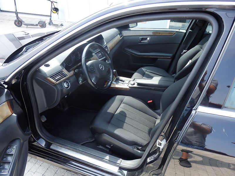 Mercedes-Benz Třídy E 220 CDI 8x AIRBAG, KLIMA - fotka 6 z 16
