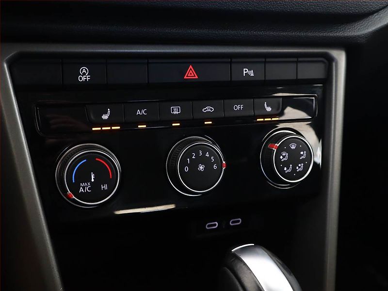 Volkswagen T-Roc (2021) 2.0 TDI 4Motion, 4X4, Automat - fotka 14 z 17